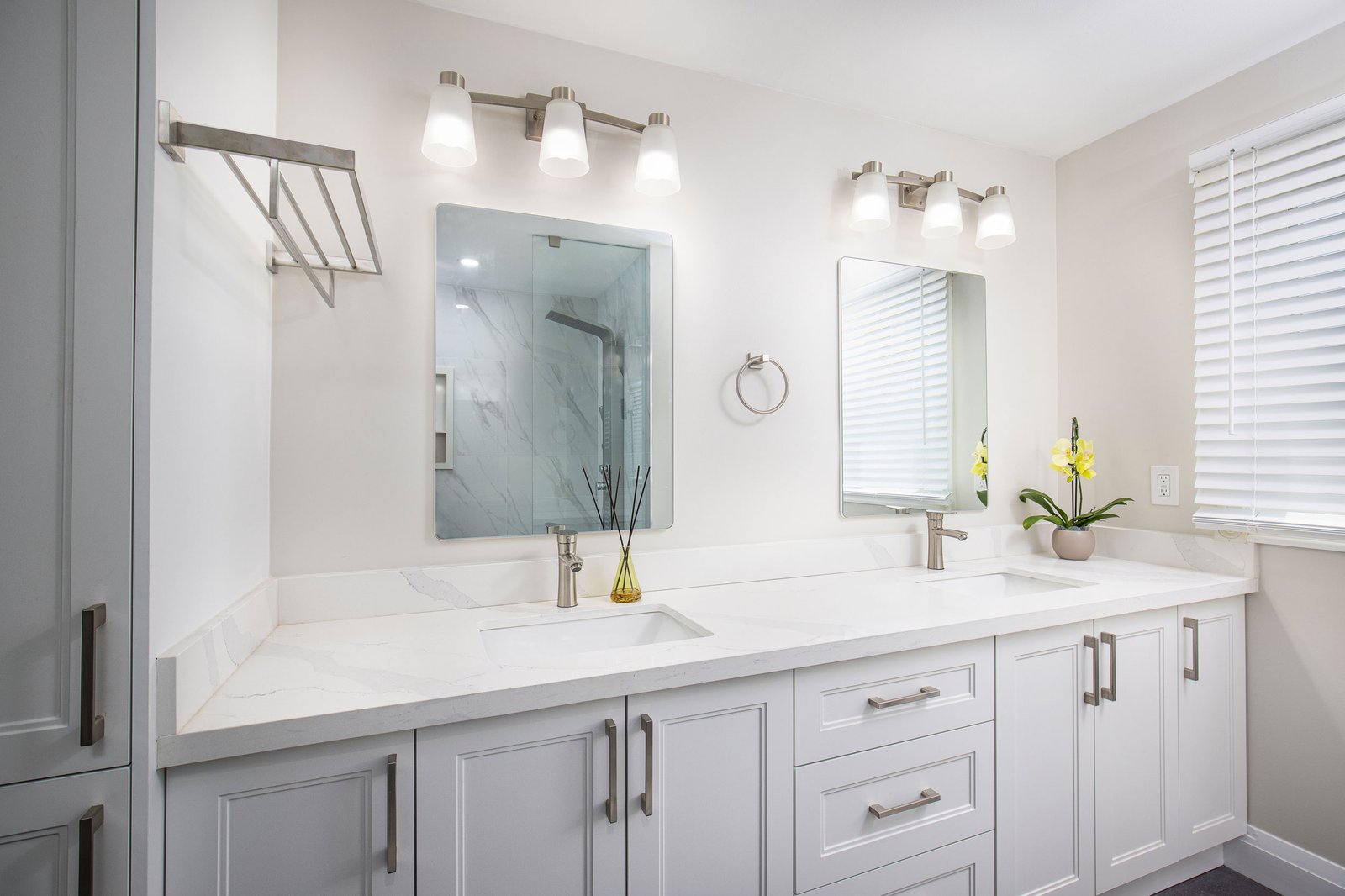 Commercial Interior Photographer Toronto | Gia Marescotti